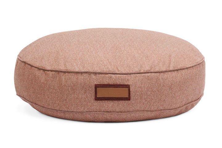 Round Bed in Pittie Pink