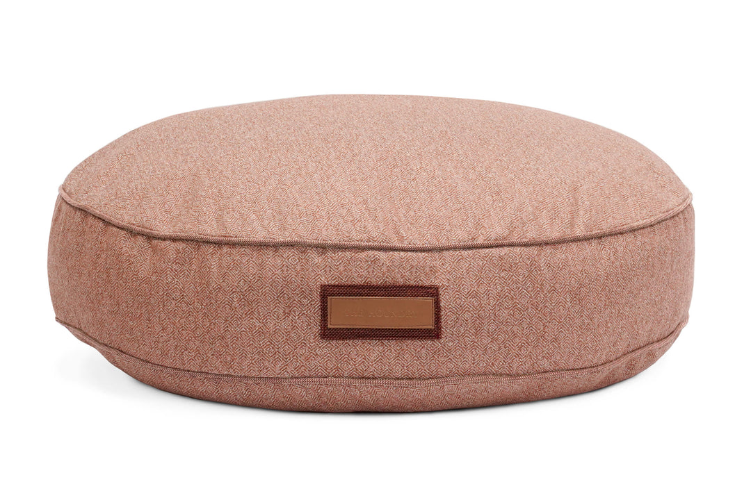 Round Bed in Pittie Pink